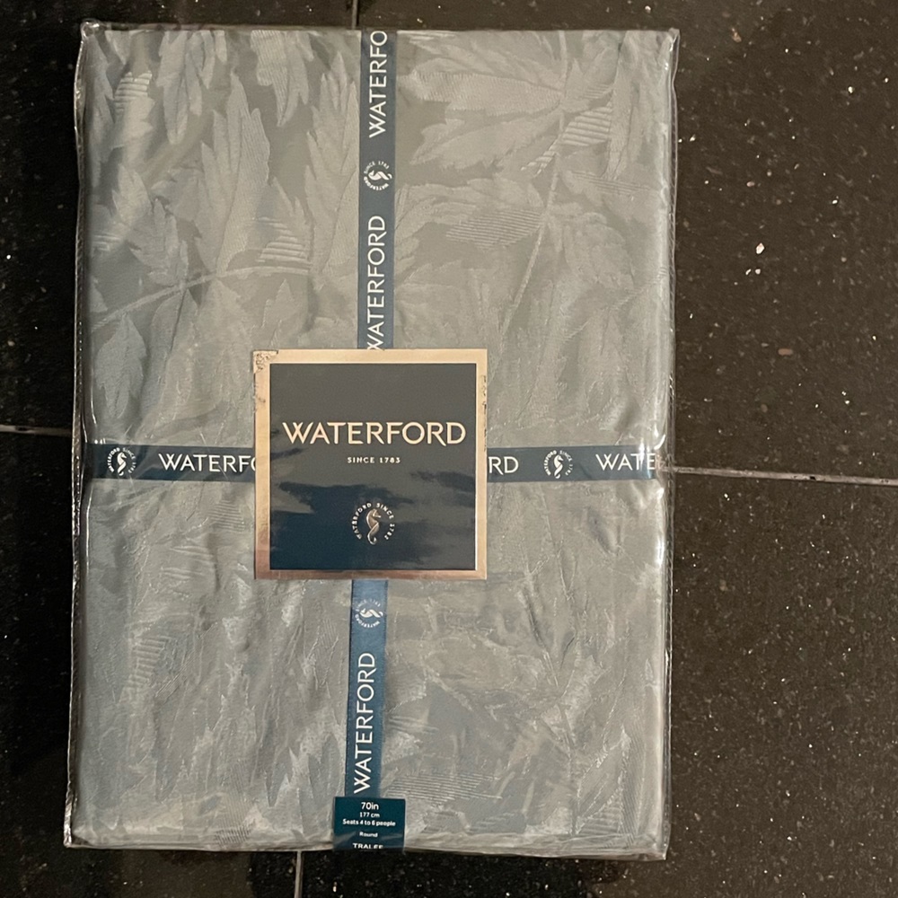 NWT Waterford TRALEE Round 70” Tablecloth.